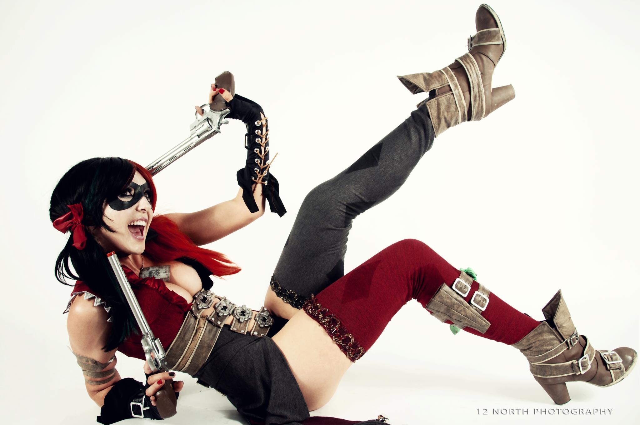 Jessica Nigri - Harley Quinn Cosplay